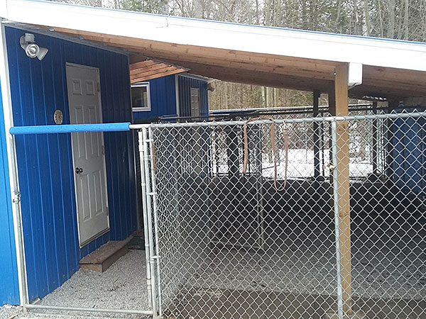 2 kennel buildings